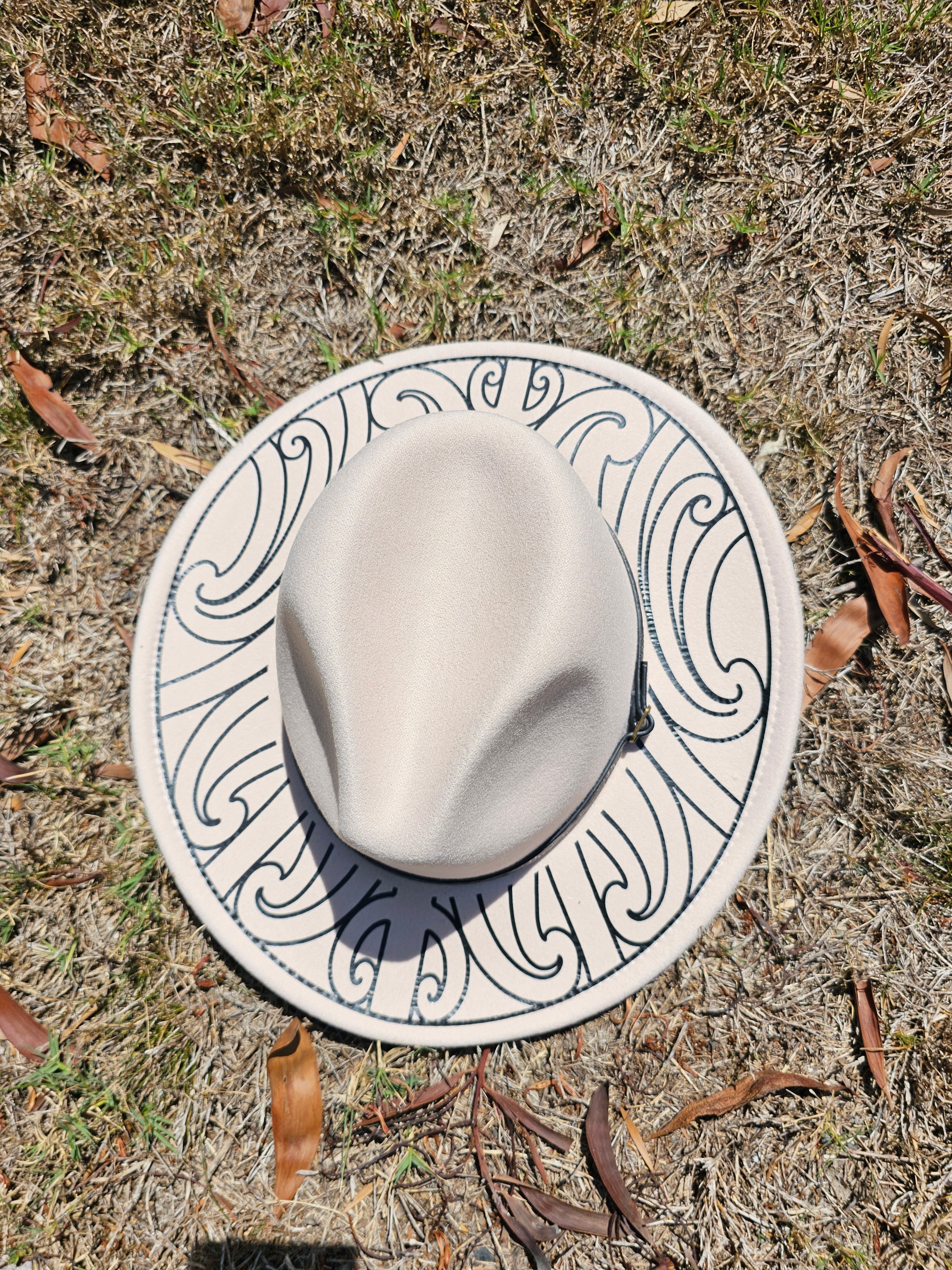 Maori Fedora Bone