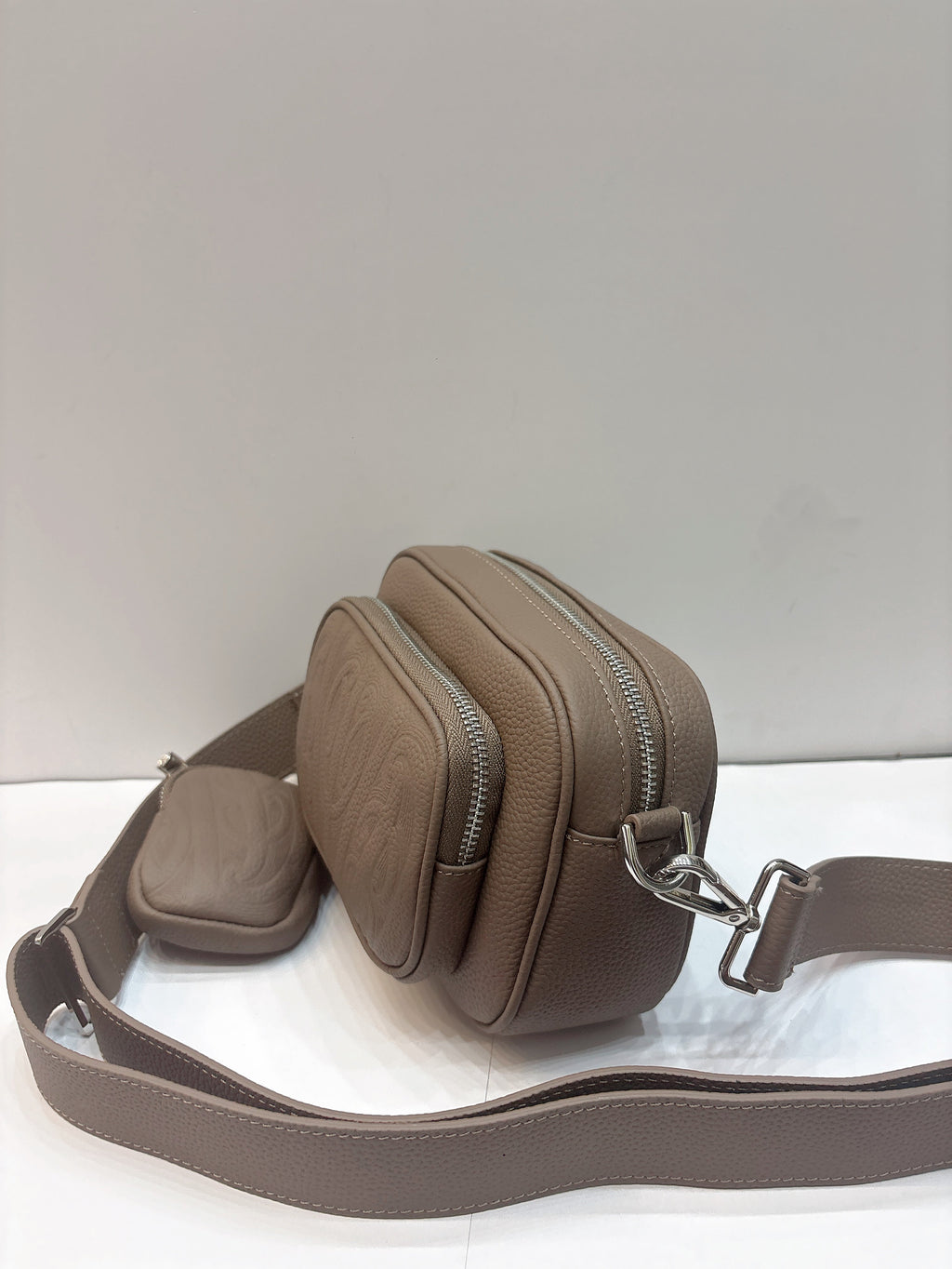 Compact Leather Shoulder bag