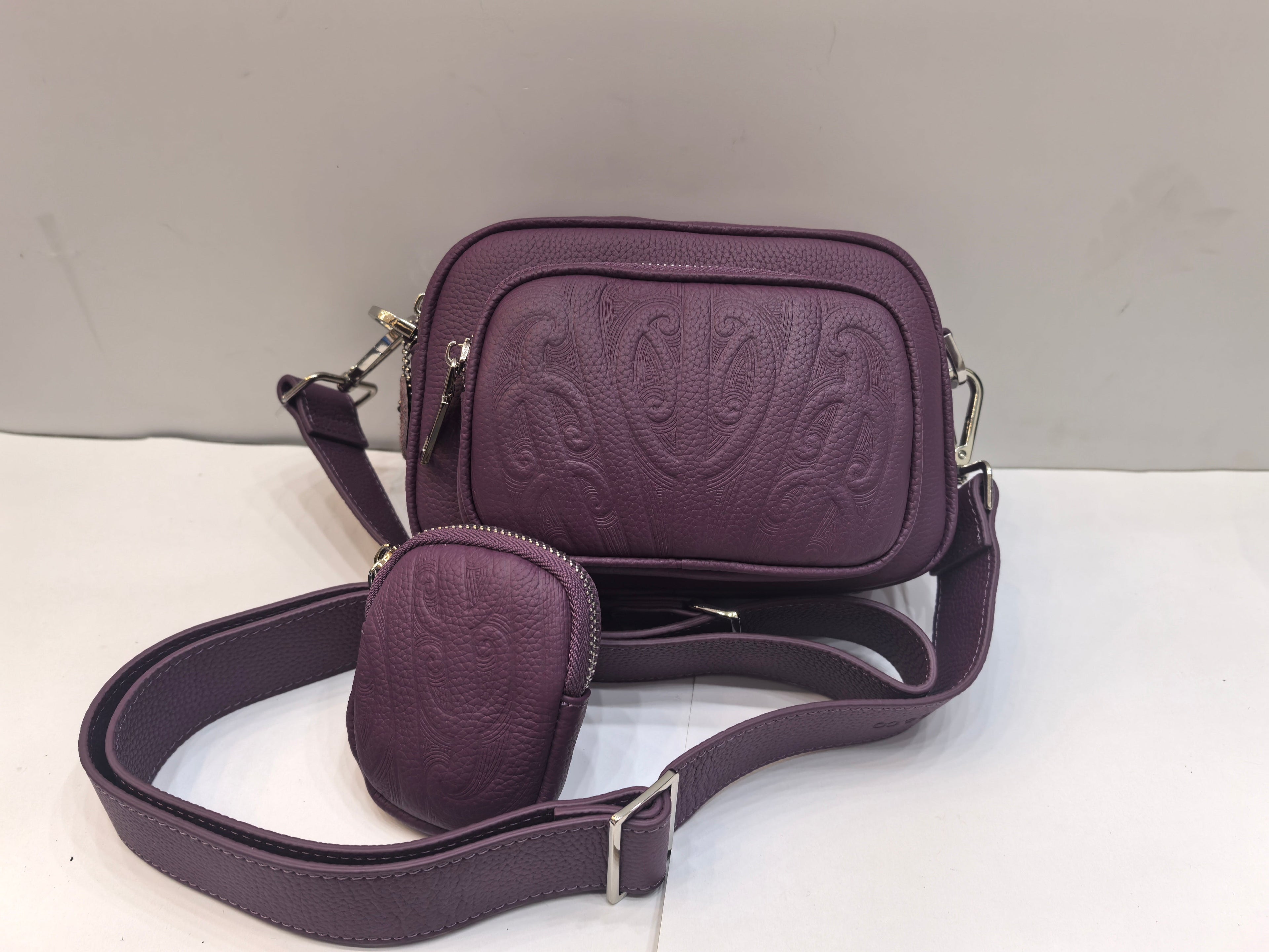 Compact Leather Shoulder bag