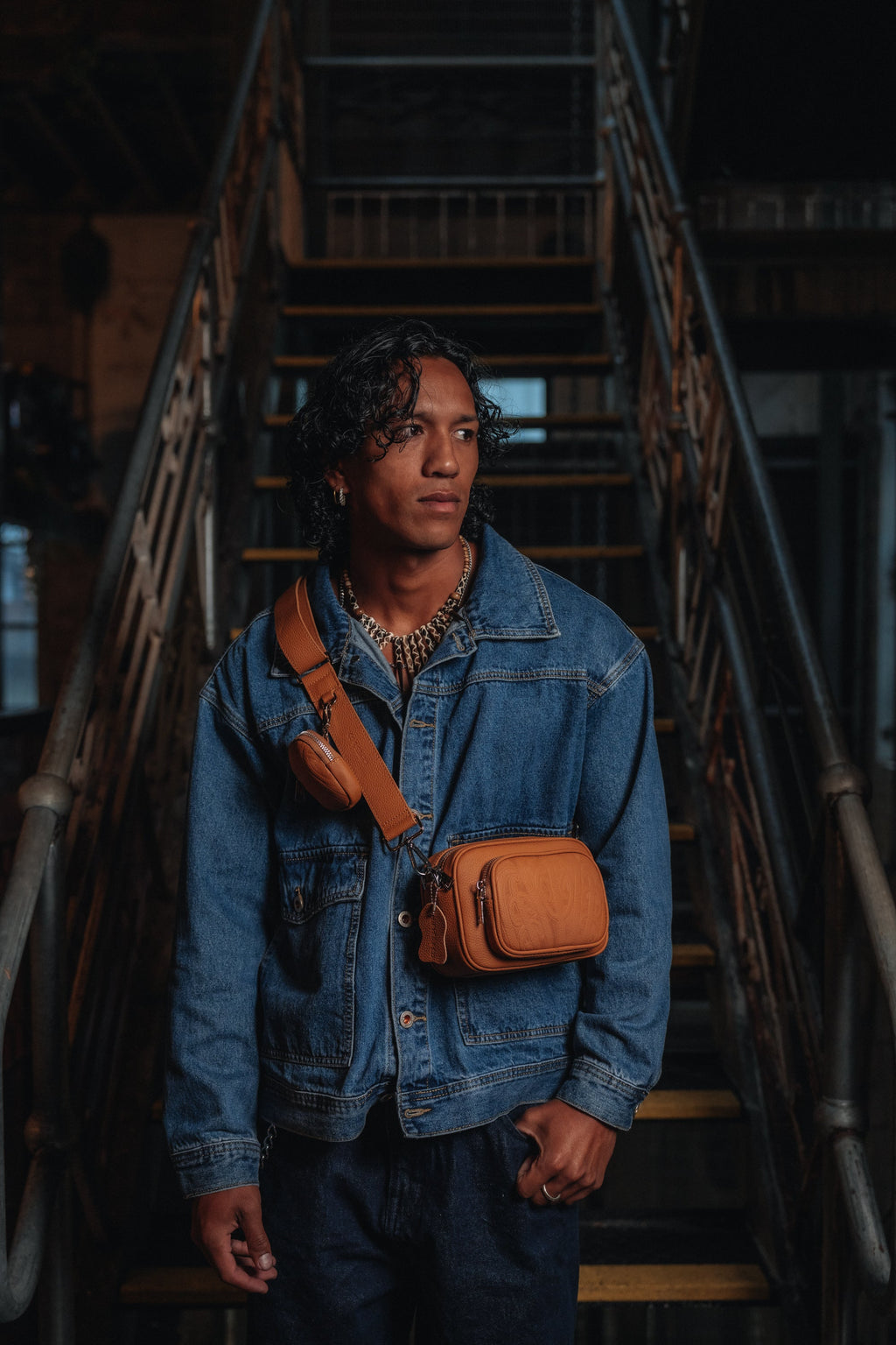 Compact Leather Shoulder bag