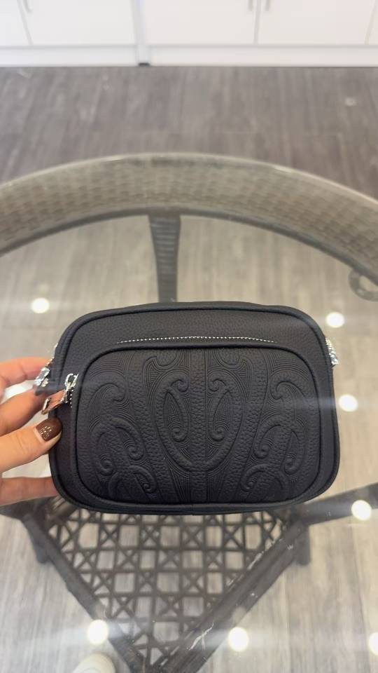 Compact Leather Shoulder bag